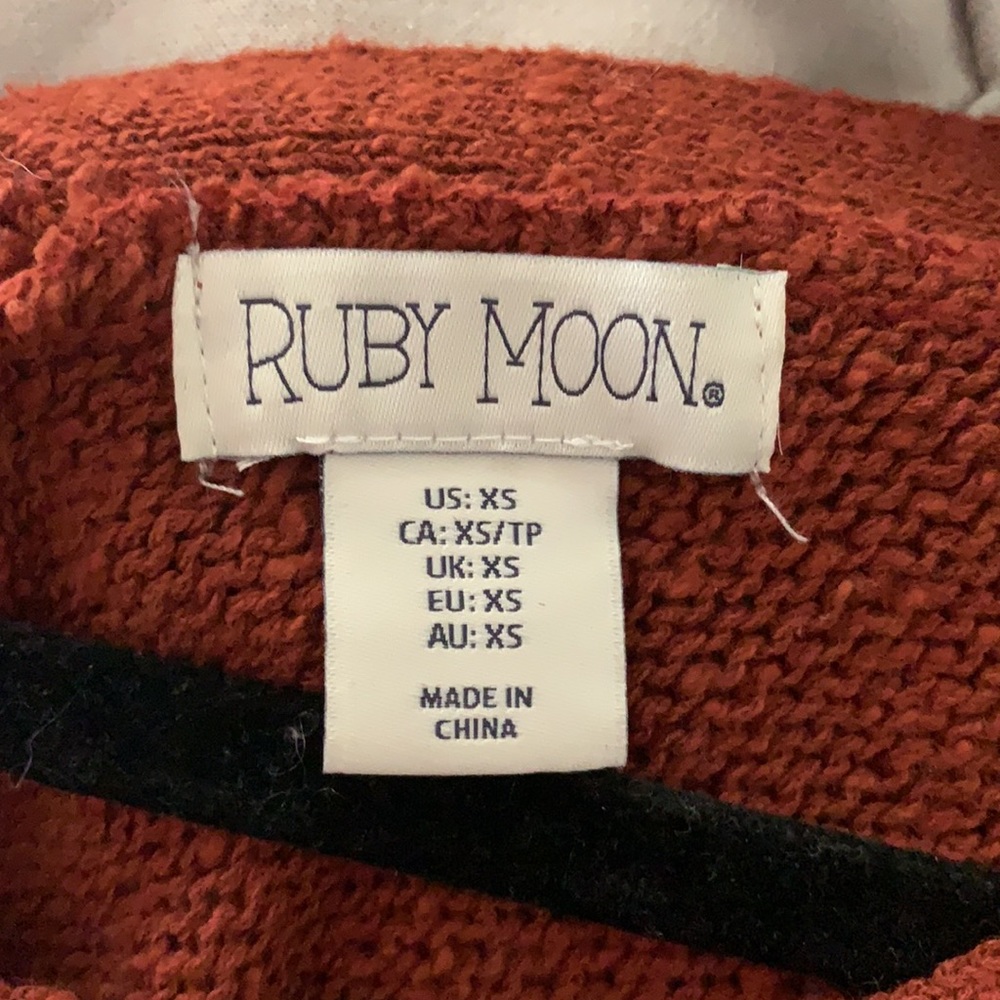 Ruby moon sweater - Picture 3 of 3